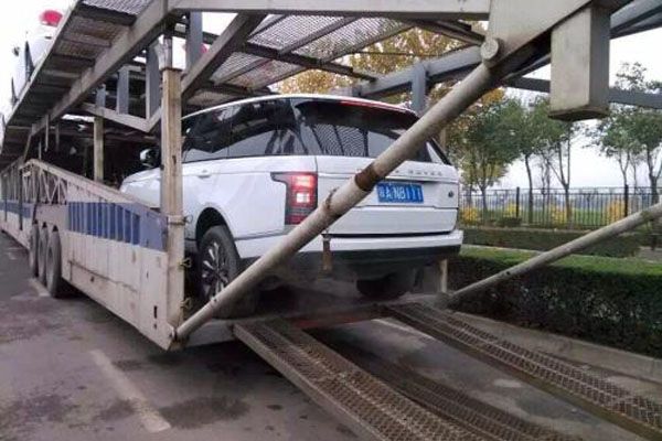 上海到新疆托运轿车怎么算费用