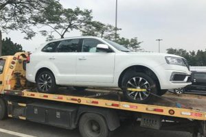 小汽车托运收费标准，全国小轿车托运价格表，私家车托运公司哪家好，托运汽车要多少钱，托运轿车物流公司，托运车辆2000公里价钱，运输二手车托运费，华庭物流怎么样