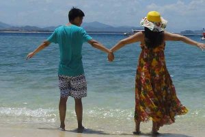 小汽车托运收费标准，全国小轿车托运价格表