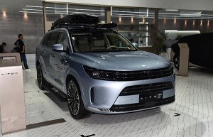 小汽车托运收费标准，全国小轿车托运价格表